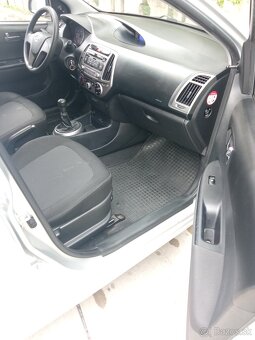 Hyundai i20 1.2i 63kw - 15