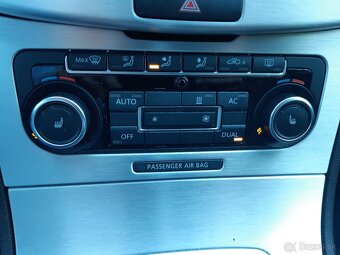 VOLKSWAGEN PASSAT 2 O TDi r.v 2011 - 15