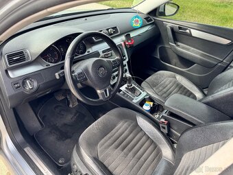 Volkswagen Passat B7 Combi 2.0 TDI - 15