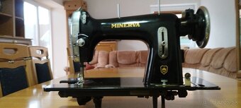 Starožitné šijacie stroje - 15