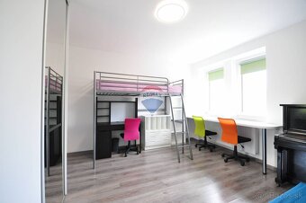 PREDAJ, 3-izb. byt, centrum mesta, 80 m2, Ul. Štefánikova - 15