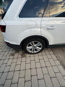 Predám Audi Q7 3.0 TDI quattro tiptronic Sline - 15