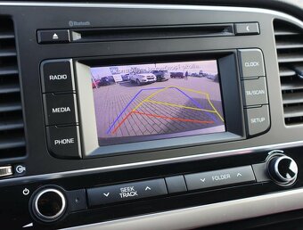 Hyundai Elantra 1.6 CRDi 2017, TOP stav, garážovaná - 15