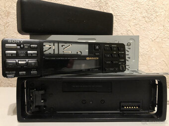 Sony XR - 4740 RDS - 15