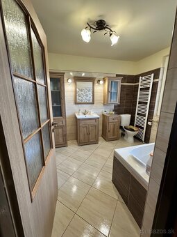 Rodinny dom s pozemkou v Okoci - 15