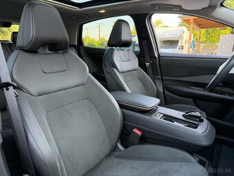 Nissan Ariya EVOLVE 87kWh Plna vybava, Pano, 360 - 15