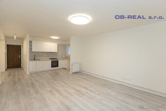 Predaj kompletne rekonštr. 2izb bytu 62m2 na zvýš. prízemí - 15