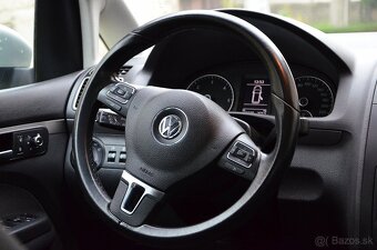 Volkswagen Touran 1.6 TDI Panorama - 15