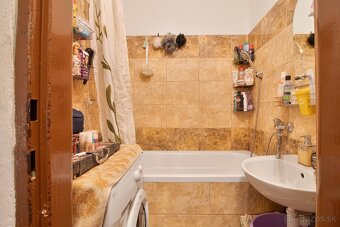 CENTRUM J.KOZÁČEKA | Priestranný 3 izbový byt s garážou. - 15
