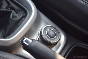 Suzuki Vitara 1.6 DDiS Elegance 4x4 - odpočet DPH - 15