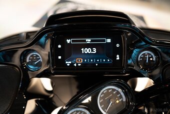 Harley Davidson Road Glide ULTRA LIMITED - 15