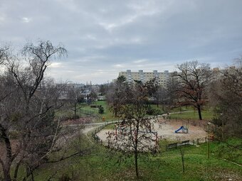 Na predaj 3 izbový byt, 67m2, sídl. Terasa, Narcisová ul. - 15