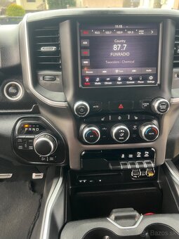 Dodge Ram 1500 5.7 Hemi - 15