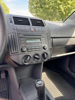 Volkswagen Polo - 15