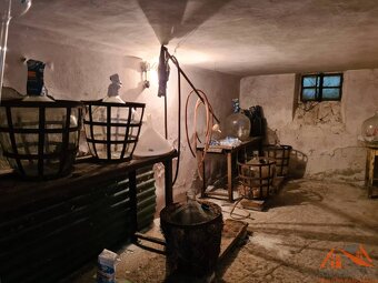 Na predaj domček s veľkým ovocným sadom Nová Stráž  - 15