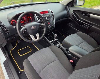 Kia Pro Ceed 1.6 CRDi 66KW/90PS R.V.08/2011 - 15