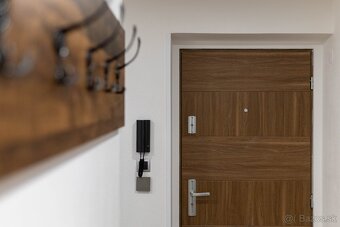 Na predaj moderný 2-izbový byt v centre Nitry - 15