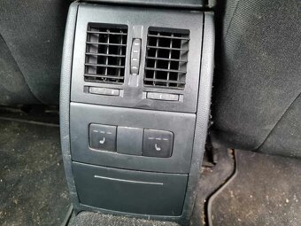 ROZPREDAM SKODA OCTAVIA 2 facelift EU na diely 9153 - 15