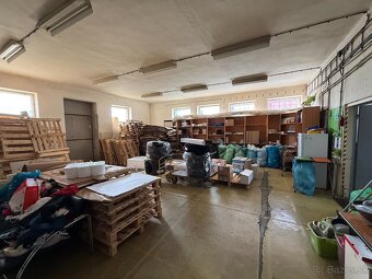 Multifunkčný reprezentatívny obchodno–skladový objekt - 15