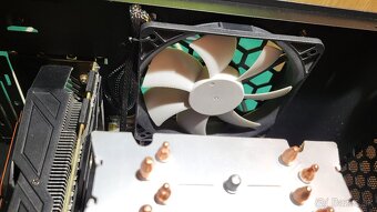 Počítač AMD Ryzen 5 5500, 16 GB RAM, 500GB SSD, GTX1070 - 15