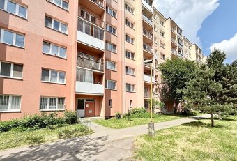 REZERVOVANÉ - TERASA - POVAŽSKÁ  3 IZBOVÝ ZARIADENÝ BYT 68 M - 15