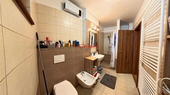 Znížená cena o 10% - Predaj 3-izbového priestranného bytu v  - 15