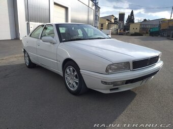 Predám krásne biele Maserati Quattroporte V6 2.8 Biturbo, ro - 15