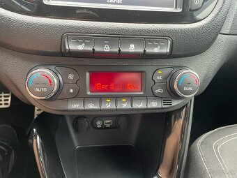 Kia Ceed SW - 1.6 GDi, 93500km, Spoľahlivá bez investícii - 15