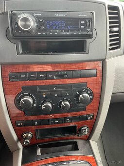 Jeep Grand Cherokee Limited-Edition 3.0CRDI 160kW AUTOMAT - 15