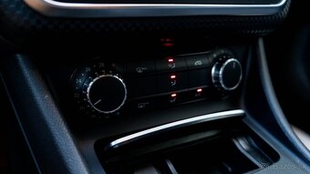 Mercedes-Benz A trieda 180 Urban - 15