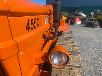 Pásový traktor Fiat455C - 15