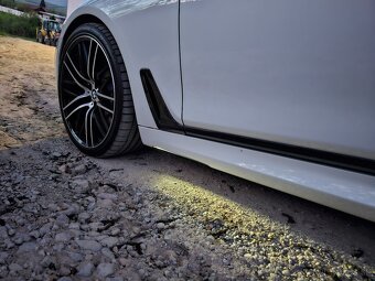 BMW 740d xdrive - 15
