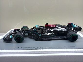 F1 MERCEDES W12 HAMILTON VÍTĚZ GP RUSKA 2021 SPARK 1:18 - 15