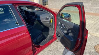 Hyundai i30 SW 2020 1.5DPi Family+ - 15