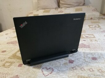 Lenovo. i5-4 gen. SSD 256 GB. RAM 16 GB. 14“ HD. - 15