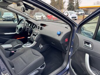 Peugeot 308 combi Automat 7 miest. - 15