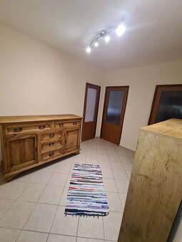 3- izbový v Radvani na Radvanskej ulici (zvolenský typ) - 15