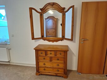 ,,,,,ZAMLUVENO,,,,,SPÁLNA CELODREVENÁ - 15