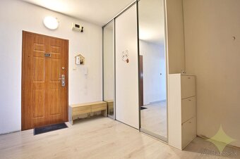 Ponúkame na predaj veľký 2-izbový byt vo Vrakuni - 15