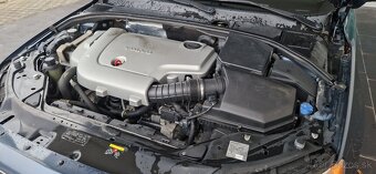 VOLVO V70 – 2.4D 136 kW – 2011 – Manuál - 15