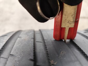 BMW sada alu+pneu 225/45 18" - 15