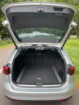 Volkswagen Passat Variant 2.0 TDI Business DSG - odpočet DPH - 15