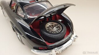 1:18 MERCEDES-BENZ 300SL - 15