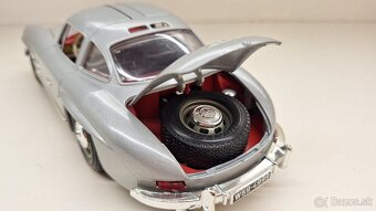 1:18 MERCEDES-BENZ 300SL - 15
