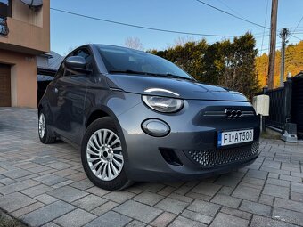 FIAT 500e rok 2022 10 000km 11 038€ bez DPH - 15
