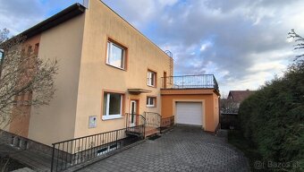 RODINNÝ DOM - 2 garáže + 3 samostatné byty - Martin - Stráne - 15