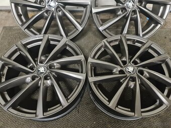 BORBET 5X112 R18 7,0J ET43 ALU DISKY - 15