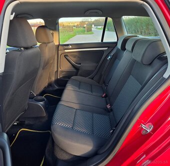 Volkswagen Golf 1.6 TDI 77KW/105 koní R.V.05/2011 - 15