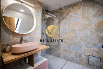 Prenájom – 3-izbový mezonet – parkovanie, terasa, 2x kúpeľňa - 15