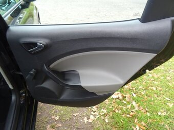 Seat Ibiza 1,2 TSI 66kW aut. klima, temp. zimní sada kol - 15